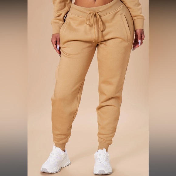 Joggers. Jogger pants - Picture 2 of 5